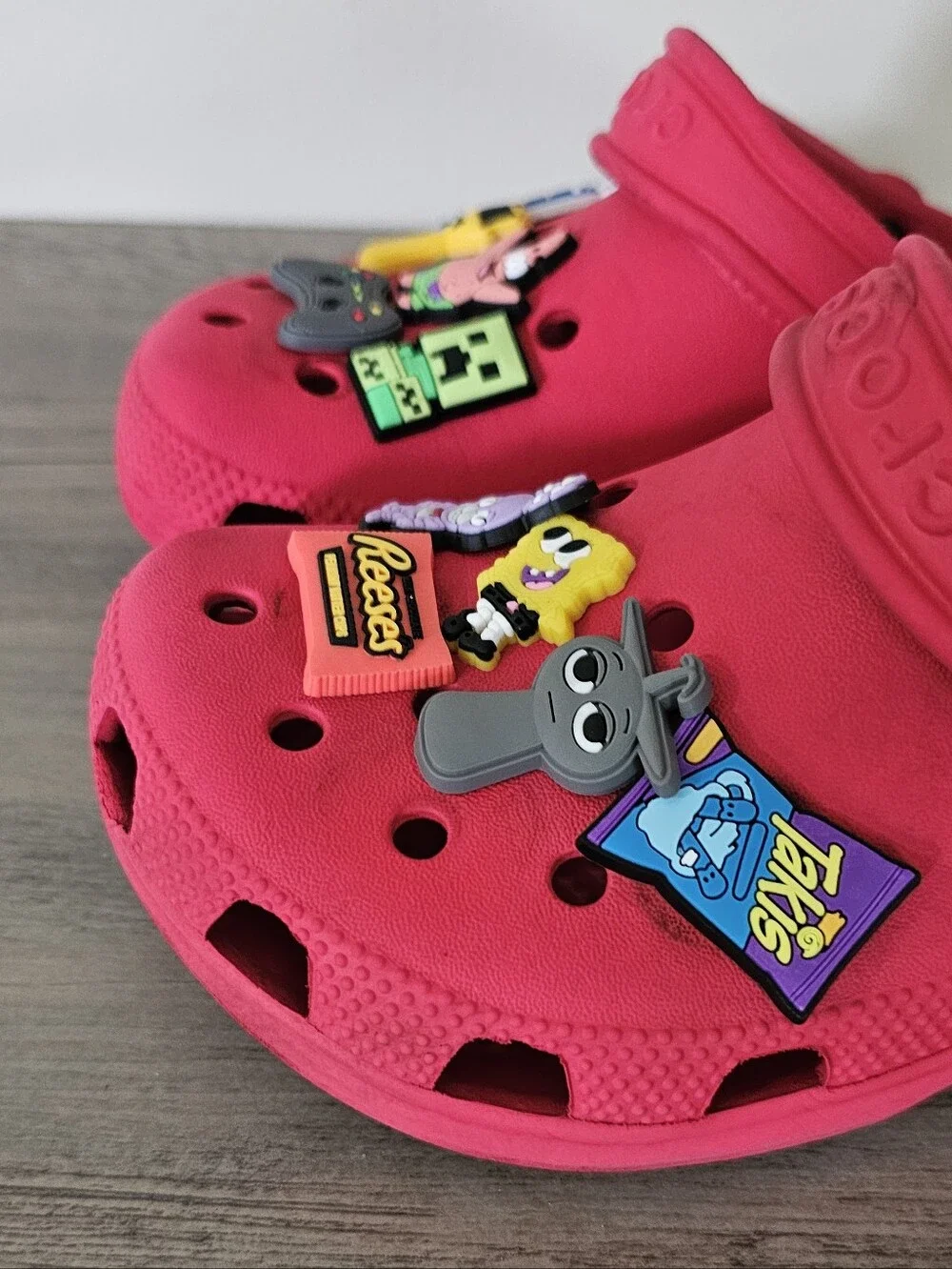 CROCS Kids Varsity Red Classic Clog Charms Boy J 2
